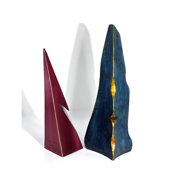 Modern Abstract Metal Sculptures Red & Blue Gold Accents Pair Signed By Burke - Picture 4 of 12